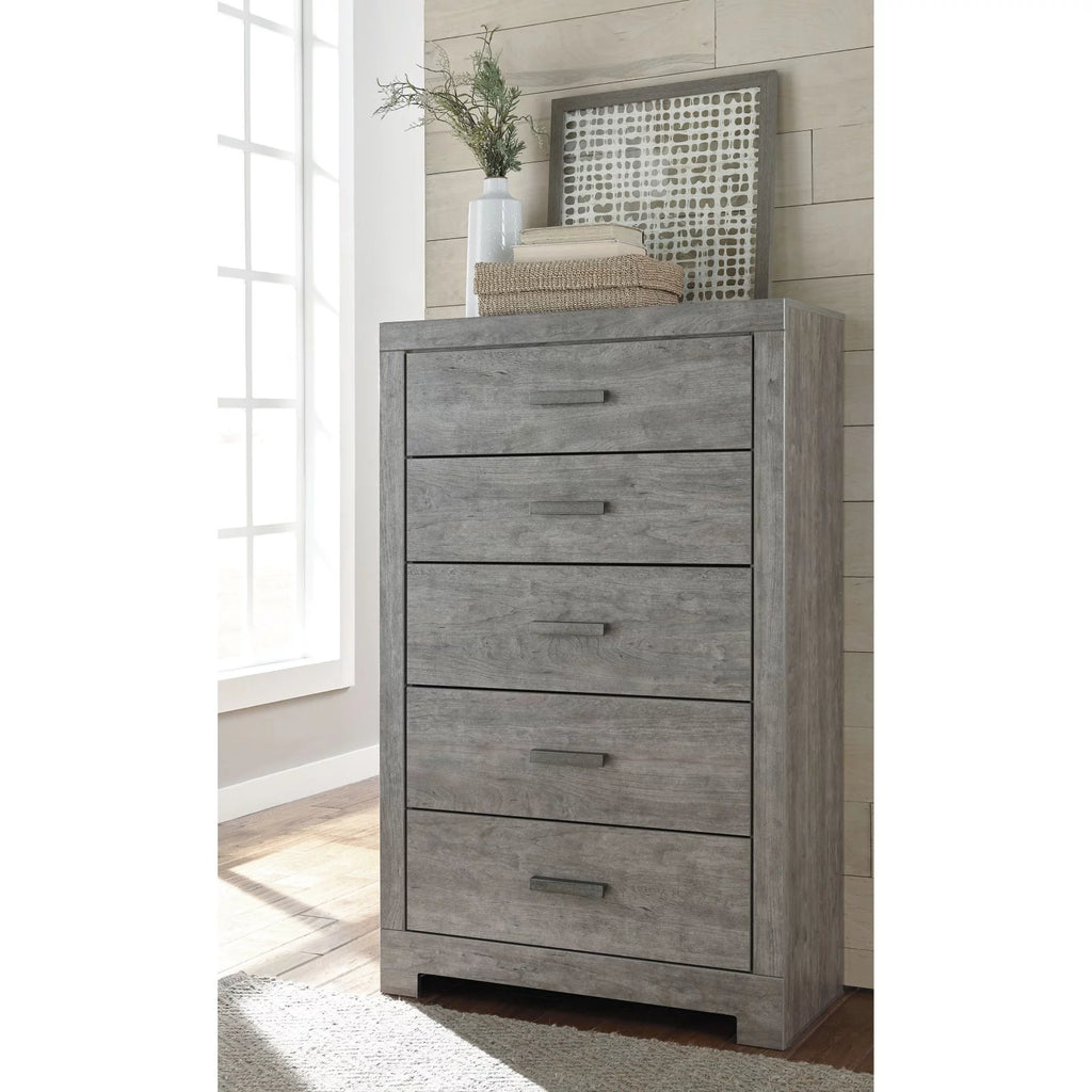 5 Drawer Chest in Gray I615539