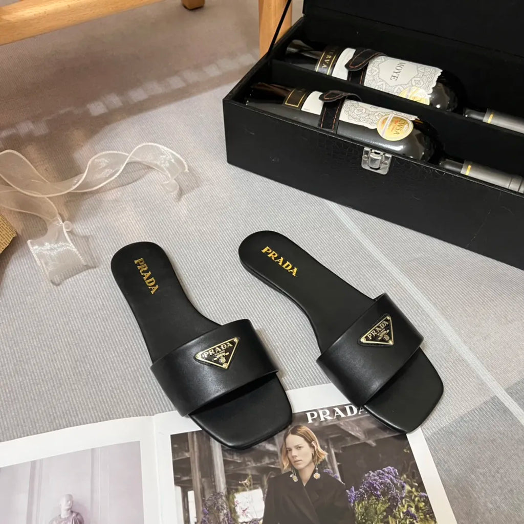 Women Slippers Q9256