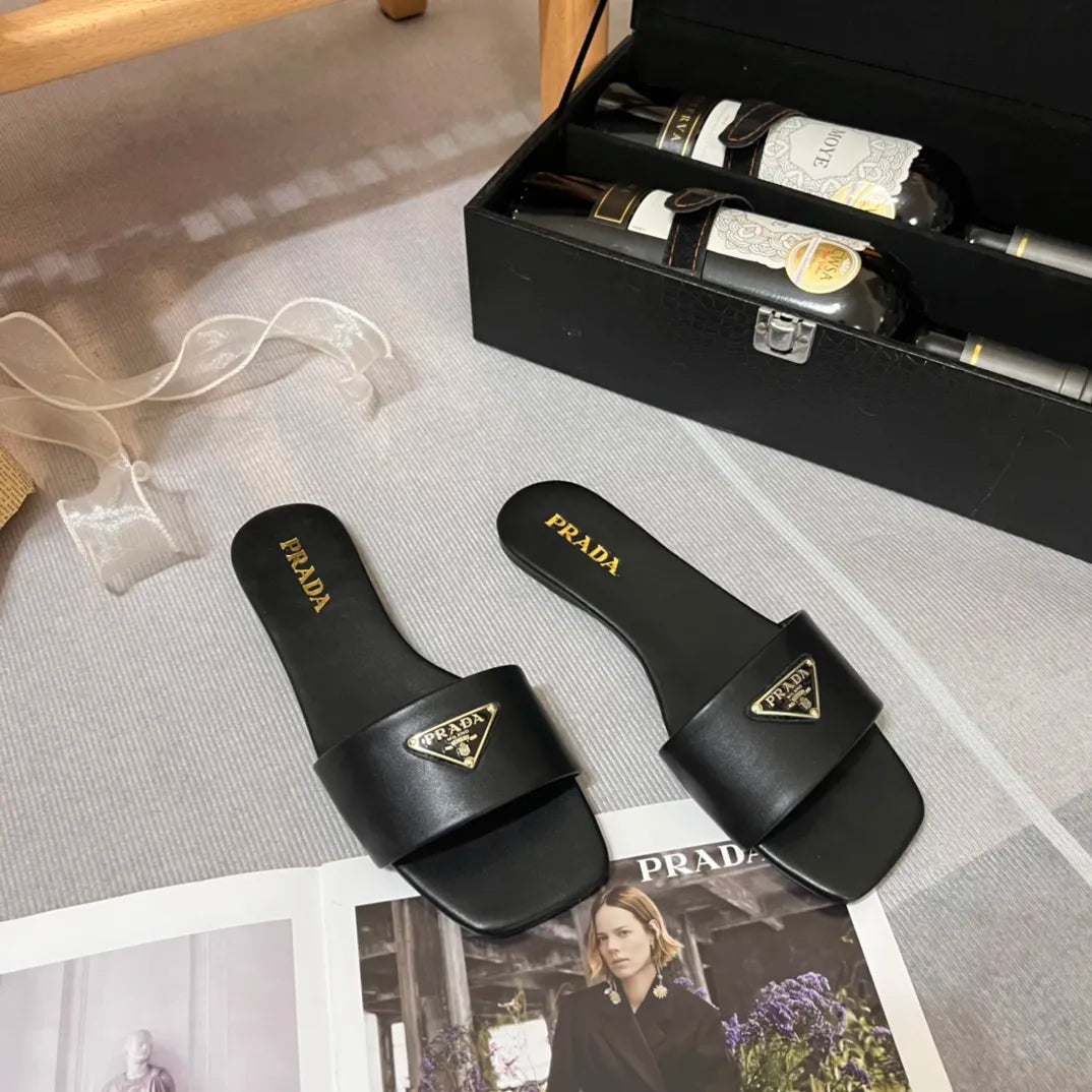 Women Slippers Q9256
