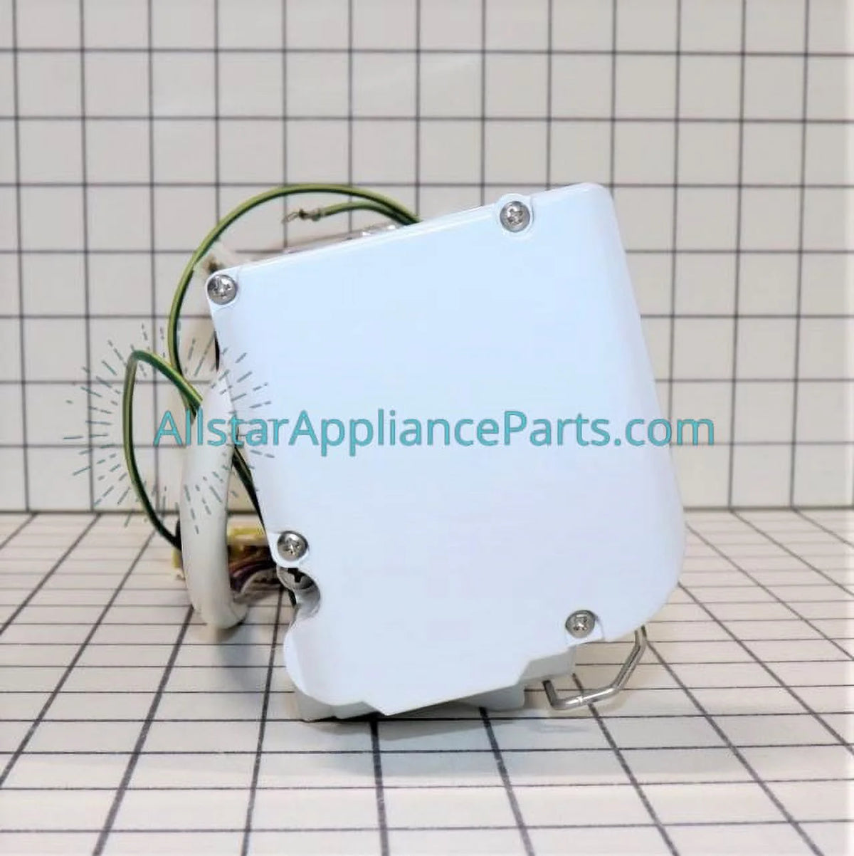 Refrigerator Ice Maker Assembly L894902