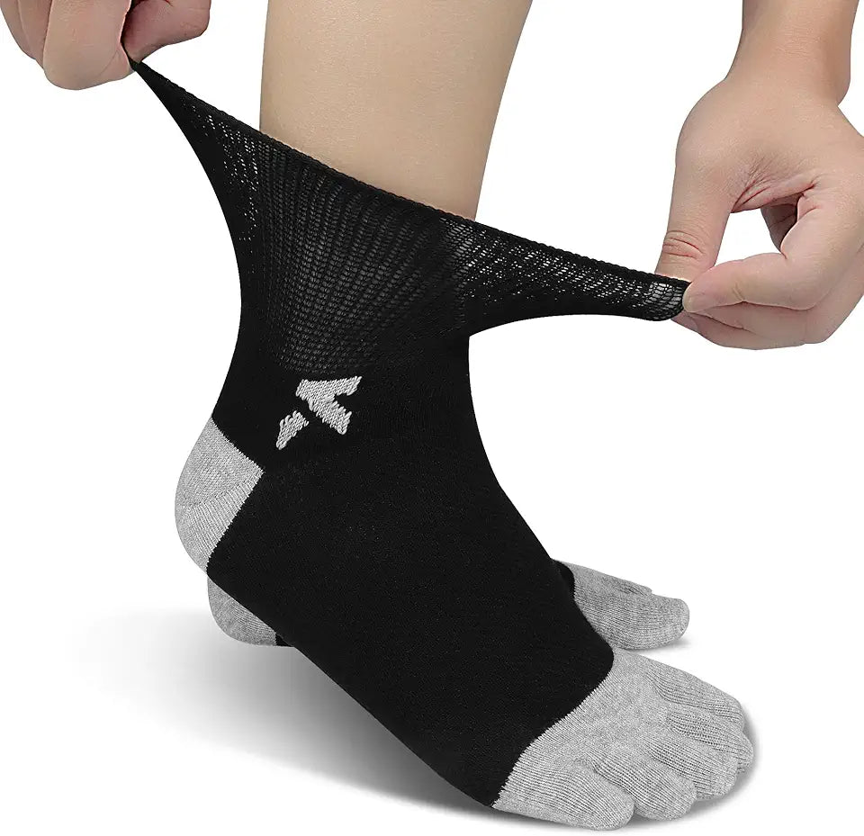 4 Pairs Seamless Loose Fit Non-Binding Cotton Crew Socks A778