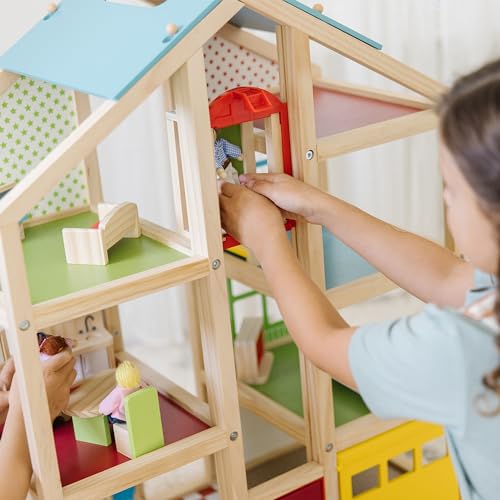 Wooden Dollhouse with 15 pcs Furniture V93855