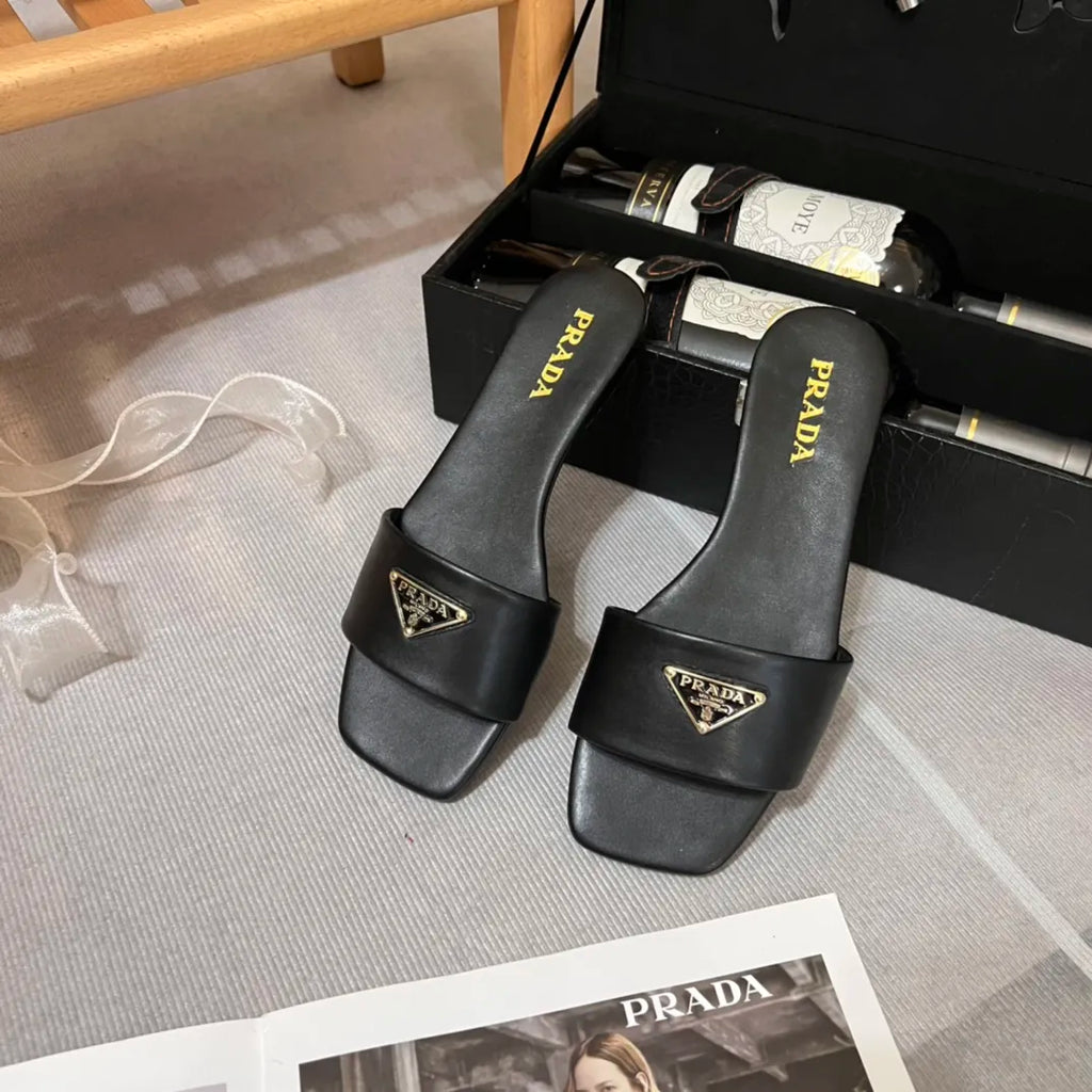 Women Slippers Q9256