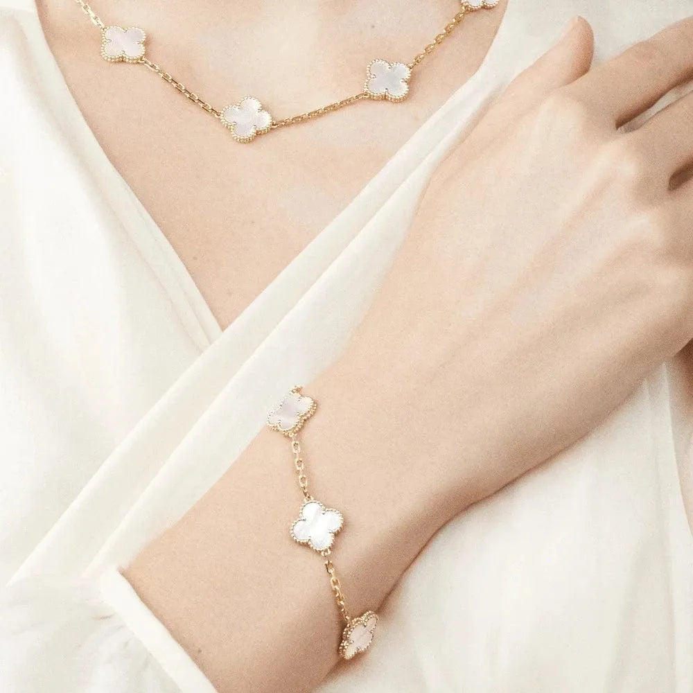 Clover Leaf Bracelet X9857